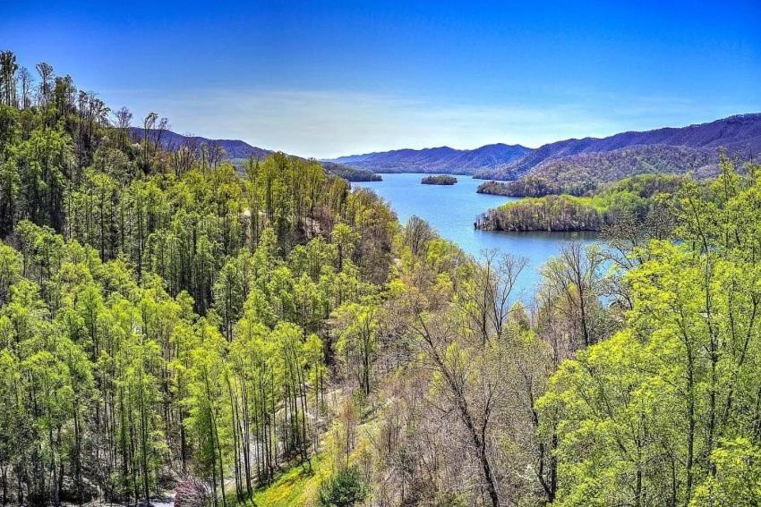 Tree Top Lodge - Gorgeous Lake Cabin With Hot Tub & Magnificent Views Of Forests And Mountains! Cabin Butler Kültér fotó