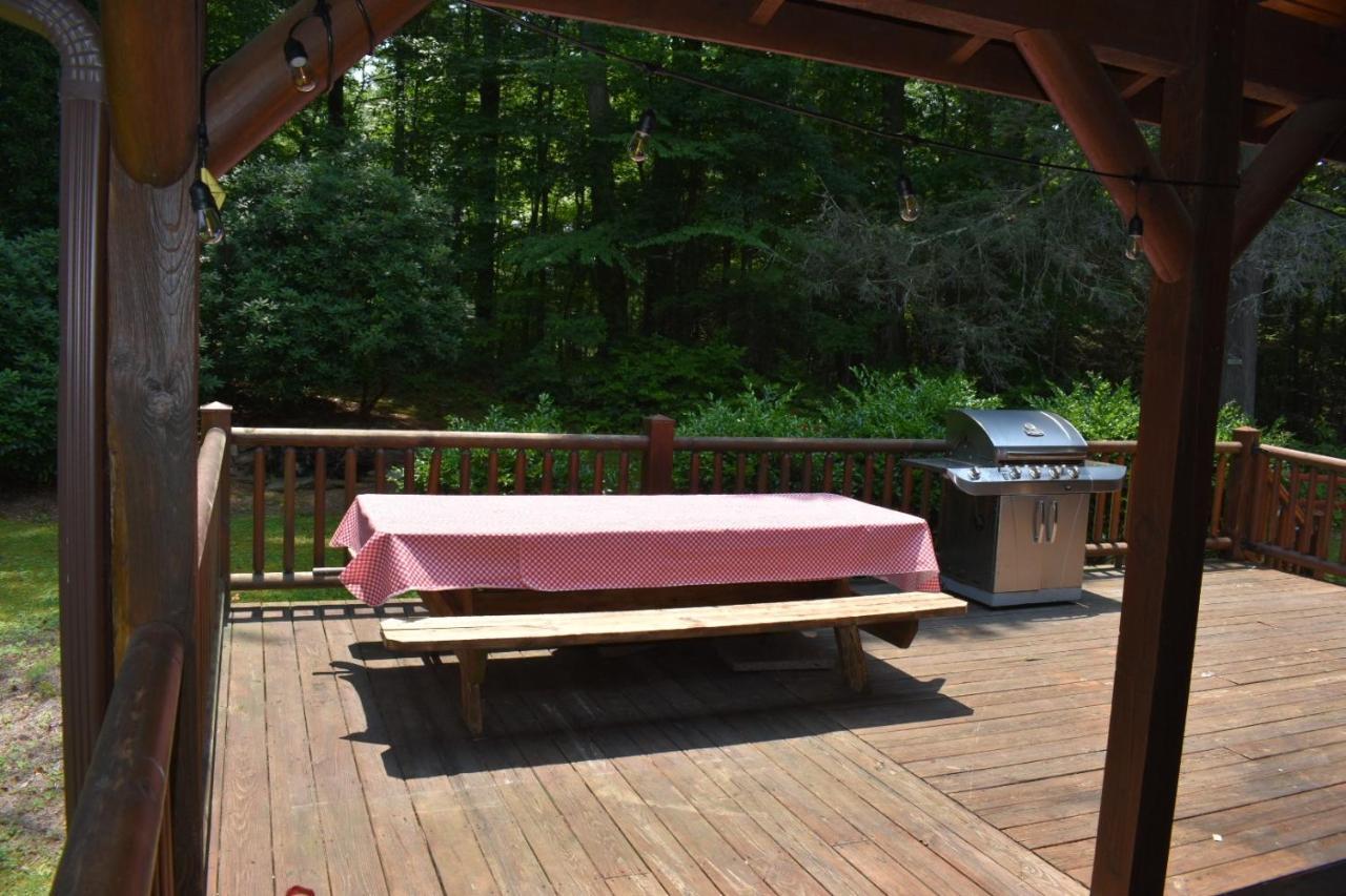 Tree Top Lodge - Gorgeous Lake Cabin With Hot Tub & Magnificent Views Of Forests And Mountains! Cabin Butler Kültér fotó