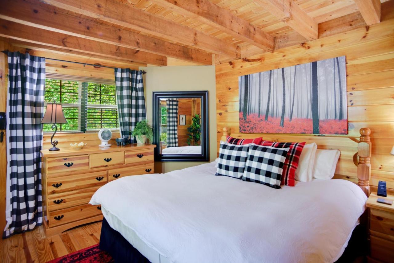 Tree Top Lodge - Gorgeous Lake Cabin With Hot Tub & Magnificent Views Of Forests And Mountains! Cabin Butler Kültér fotó