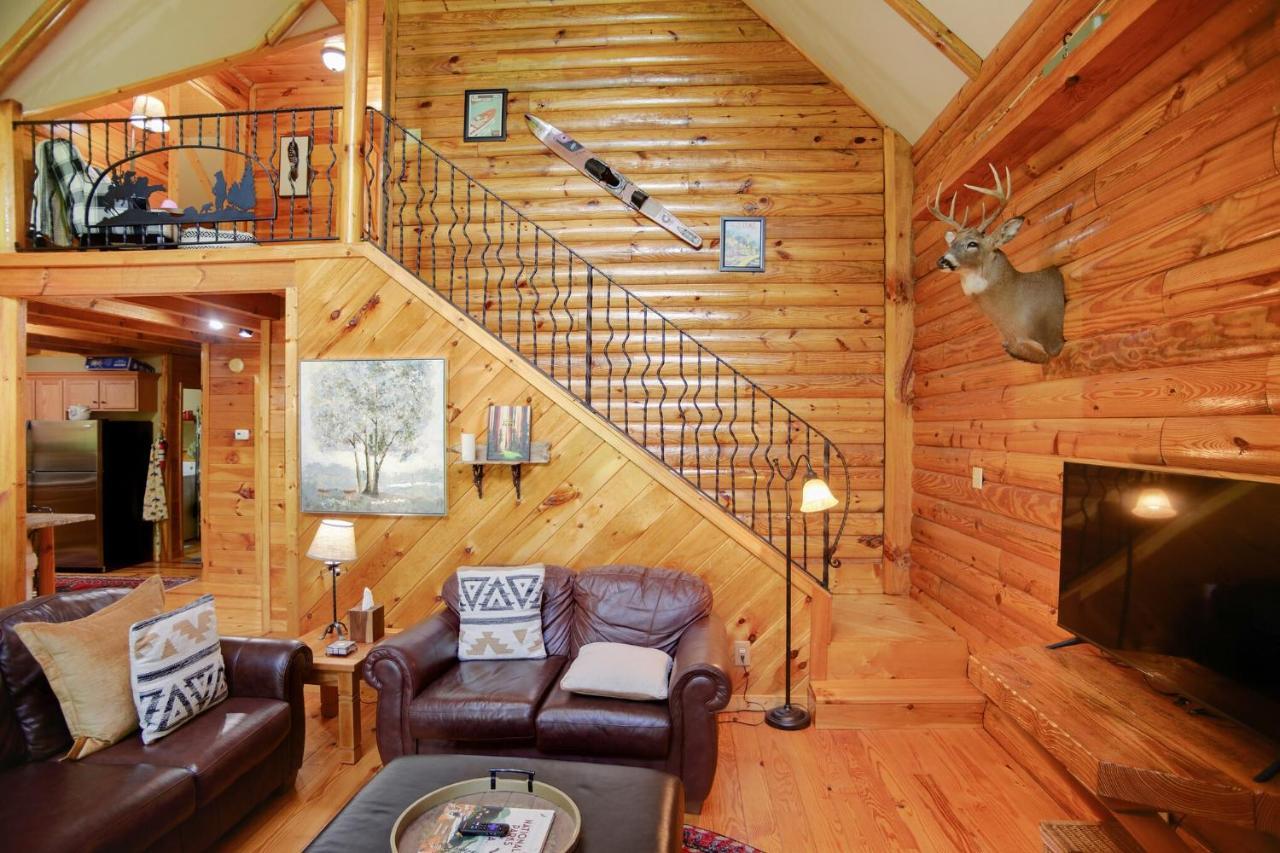 Tree Top Lodge - Gorgeous Lake Cabin With Hot Tub & Magnificent Views Of Forests And Mountains! Cabin Butler Kültér fotó