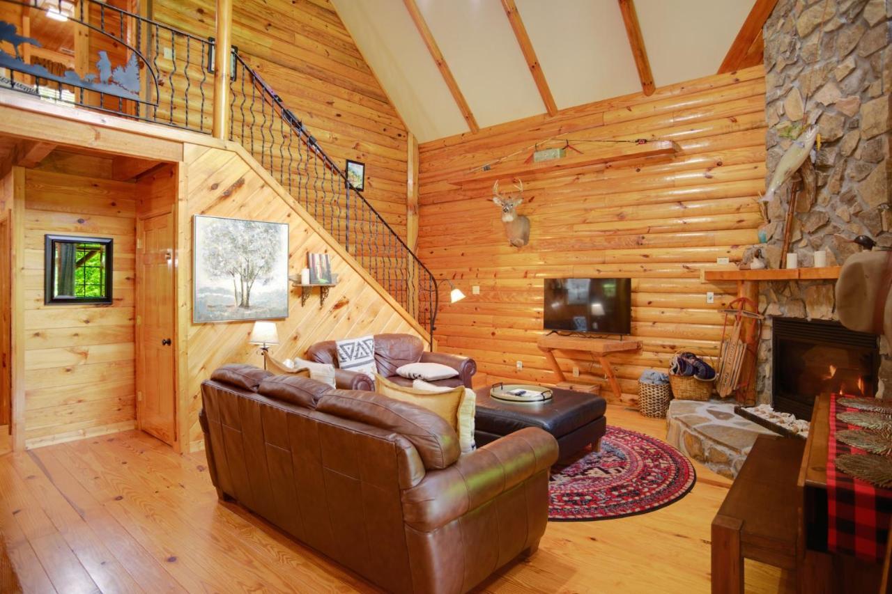 Tree Top Lodge - Gorgeous Lake Cabin With Hot Tub & Magnificent Views Of Forests And Mountains! Cabin Butler Kültér fotó