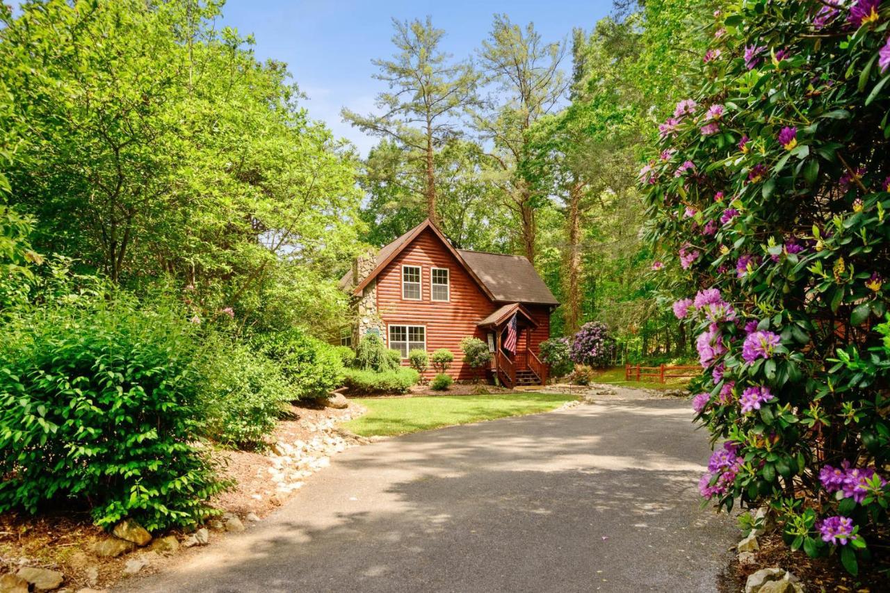 Tree Top Lodge - Gorgeous Lake Cabin With Hot Tub & Magnificent Views Of Forests And Mountains! Cabin Butler Kültér fotó