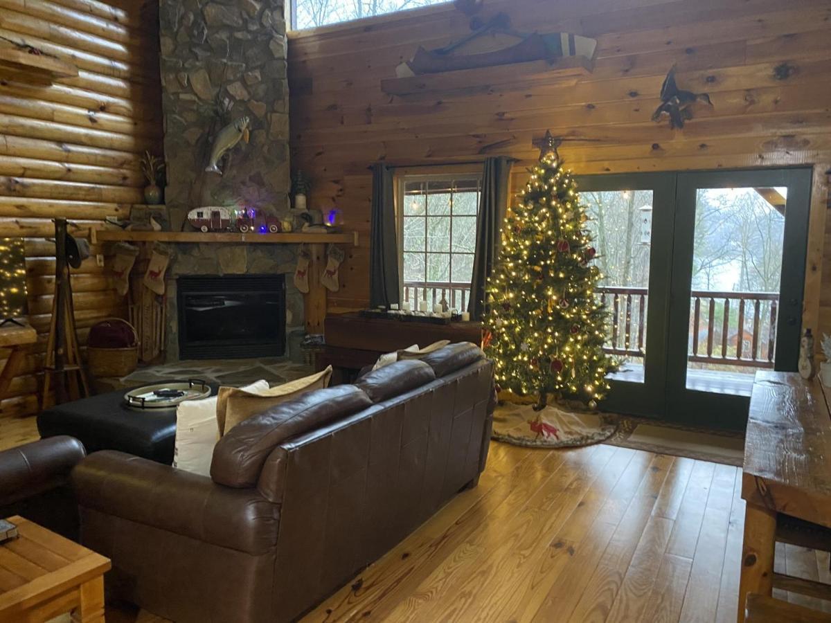 Tree Top Lodge - Gorgeous Lake Cabin With Hot Tub & Magnificent Views Of Forests And Mountains! Cabin Butler Kültér fotó